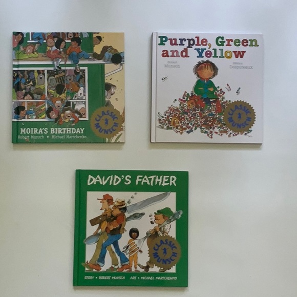 3 Robert Munch hardcover books - Picture 1 of 5